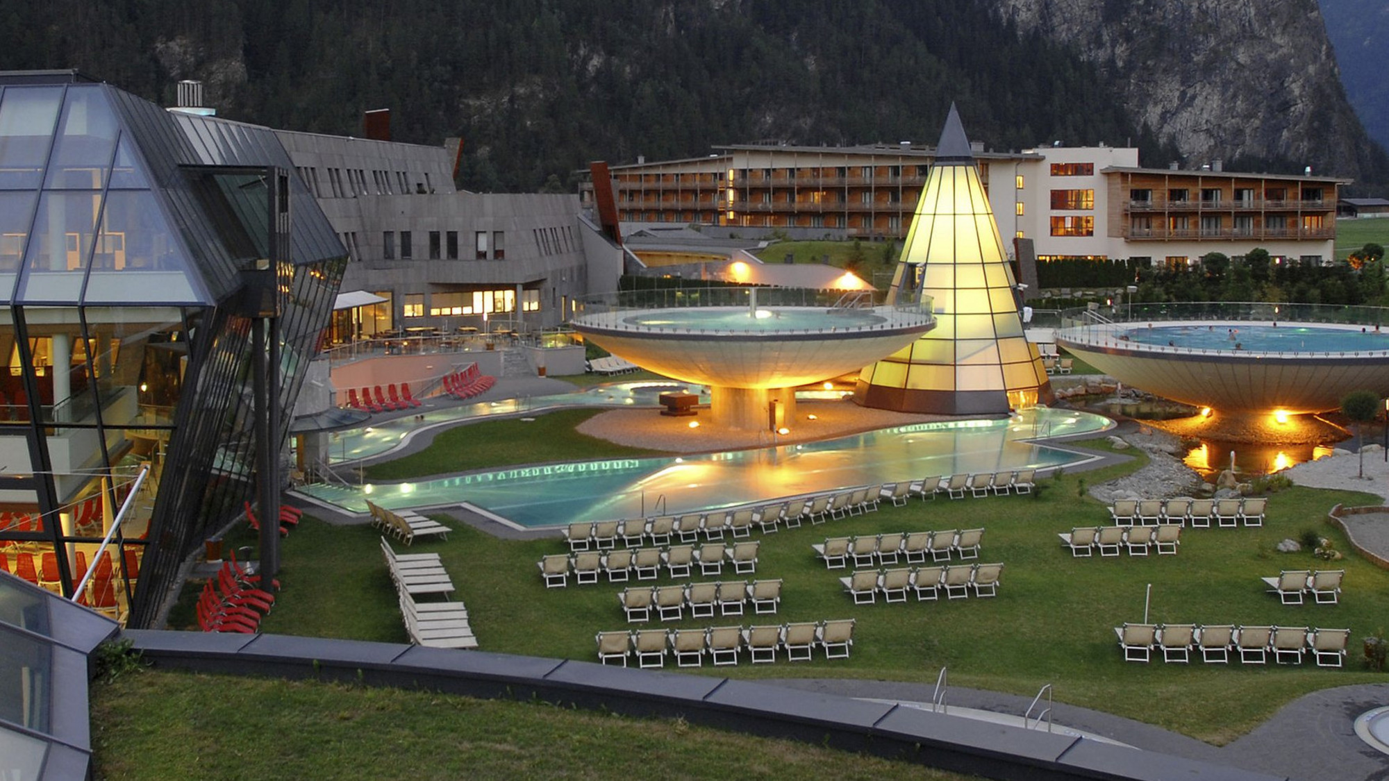 [Translate to Englisch:] AQUA DOME - Tirol Therme Längenfeld